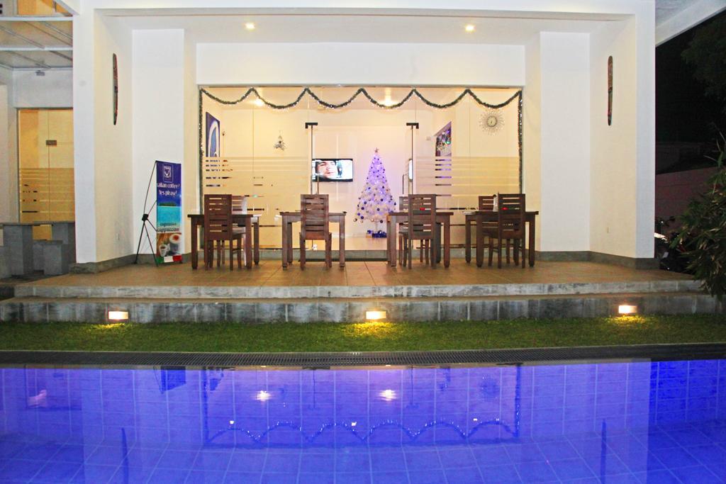 The Suite 262 Negombo Exterior photo